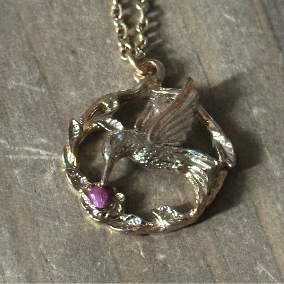 Vintage JJI signed hummingbird and ruby pendant necklace - Picture 5 of 8